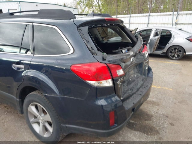 45022233 :رقم المزاد ، 4S4BRDPC6E2204461 vin ، 2014 Subaru Outback 3.6r Limited مزاد بيع