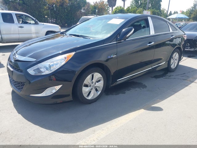 2015 Hyundai Sonata Hybrid მანქანა იყიდება აუქციონზე, vin: KMHEC4A44FA139536, აუქციონის ნომერი: 45022240