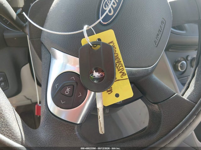 Продажа на аукционе авто 2015 Ford Escape Se, vin: 1FMCU0G93FUC62016, номер лота: 45022390
