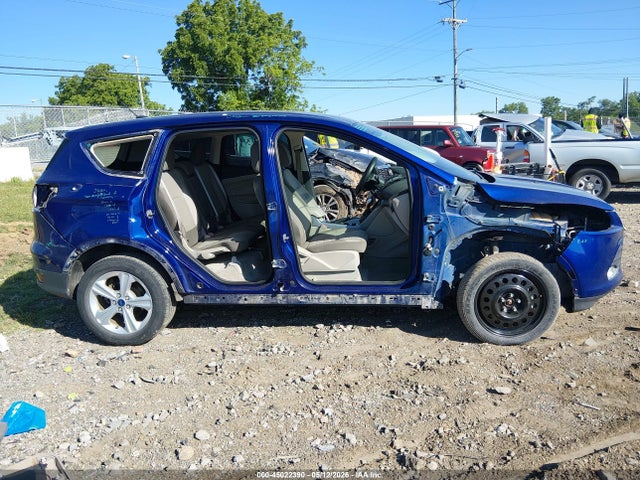Продажа на аукционе авто 2015 Ford Escape Se, vin: 1FMCU0G93FUC62016, номер лота: 45022390