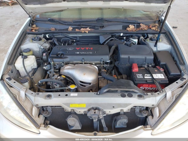 45022420 :رقم المزاد ، 4T1BE32K74U819107 vin ، 2004 Toyota Camry Le مزاد بيع