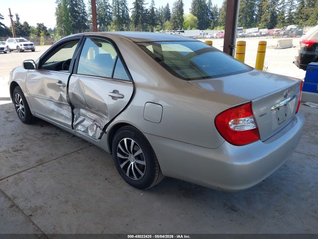 45022420 :رقم المزاد ، 4T1BE32K74U819107 vin ، 2004 Toyota Camry Le مزاد بيع