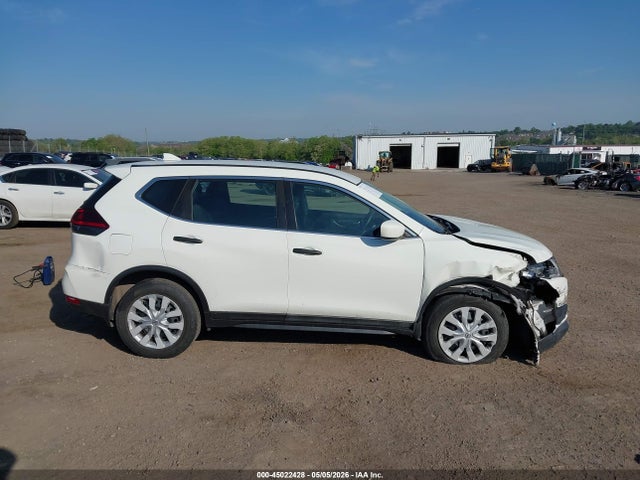 Nissan ROGUE S 2018 5N1AT2MV9JC791542 Image 13