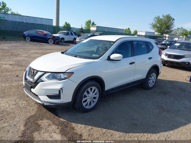 Nissan ROGUE S 2018 5N1AT2MV9JC791542 Image 2