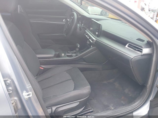 5XXG14J26MG076622 KIA K5 LXS