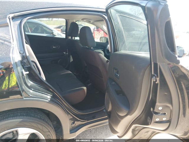 Honda HR-V LX 2017 3CZRU6H31HG703301 Image 8