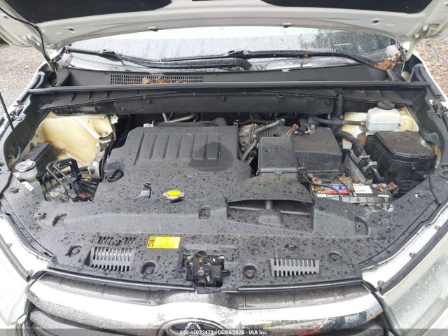 2015 Toyota Highlander Xle V6 მანქანა იყიდება აუქციონზე, vin: 5TDJKRFH2FS167823, აუქციონის ნომერი: 45022472