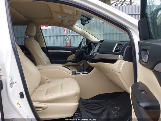 2015 Toyota Highlander Xle V6 მანქანა იყიდება აუქციონზე, vin: 5TDJKRFH2FS167823, აუქციონის ნომერი: 45022472