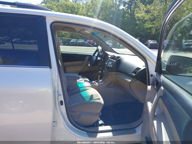 Aukcja sprzedaży 2013 Toyota Highlander Base Plus V6, vin: 5TDBK3EH8DS255162, numer aukcji: 45022511