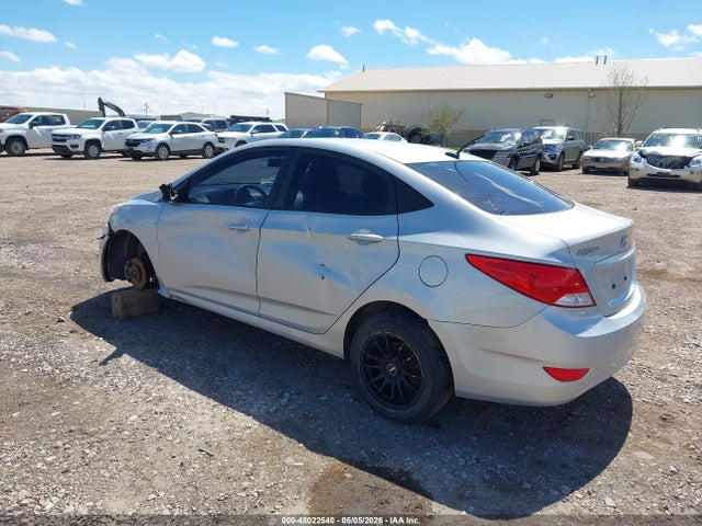 2016 Hyundai Accent Se მანქანა იყიდება აუქციონზე, vin: KMHCT4AE2GU030945, აუქციონის ნომერი: 45022540