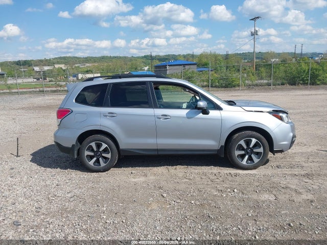 Продаж на аукціоні авто 2017 Subaru Forester 2.5i Premium, vin: JF2SJAGC5HH555763, номер лоту: 45022555