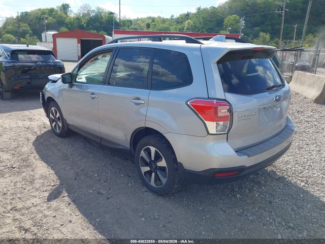 Продаж на аукціоні авто 2017 Subaru Forester 2.5i Premium, vin: JF2SJAGC5HH555763, номер лоту: 45022555