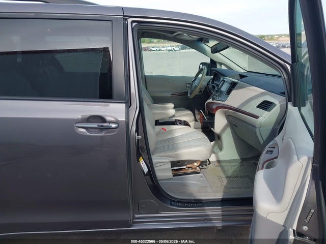 Aukcja sprzedaży 2011 Toyota Sienna Xle V6, vin: 5TDYK3DC3BS027504, numer aukcji: 45022566