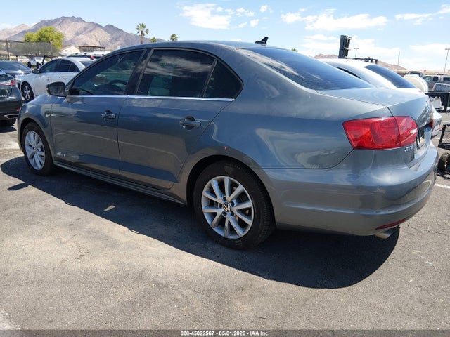 3VWD17AJ4EM424796 Volkswagen Jetta 1.8t Se