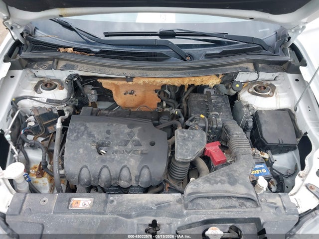 45022570 :رقم المزاد ، JA4AD2A36FZ012102 vin ، 2015 Mitsubishi Outlander Es مزاد بيع