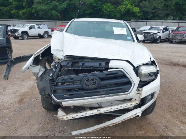 45022575 :رقم المزاد ، 5TFCZ5AN2HX058740 vin ، 2017 Toyota Tacoma Sr5 V6 مزاد بيع