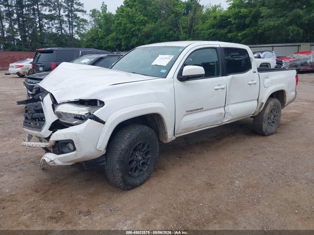 45022575 :رقم المزاد ، 5TFCZ5AN2HX058740 vin ، 2017 Toyota Tacoma Sr5 V6 مزاد بيع