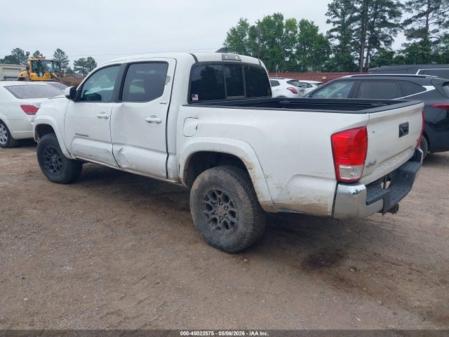 45022575 :رقم المزاد ، 5TFCZ5AN2HX058740 vin ، 2017 Toyota Tacoma Sr5 V6 مزاد بيع