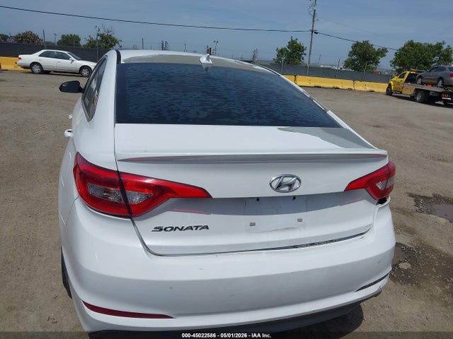 Продажа на аукционе авто 2015 Hyundai Sonata Se, vin: 5NPE24AF5FH139563, номер лота: 45022586