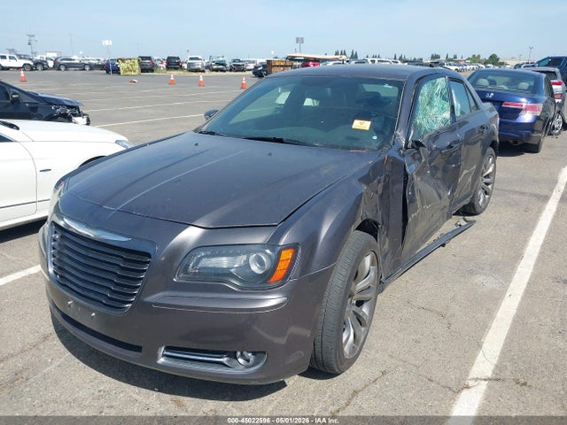 2014 Chrysler 300 300s მანქანა იყიდება აუქციონზე, vin: 2C3CCABGXEH365538, აუქციონის ნომერი: 45022596