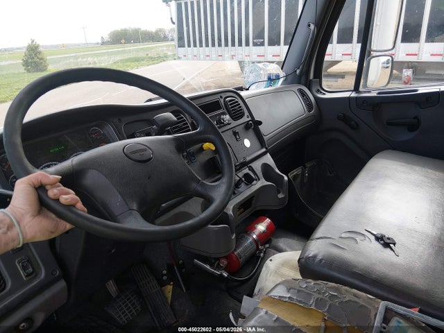 Freightliner M2 106 2018 1FVACWFB5JHJP3947 Image 7