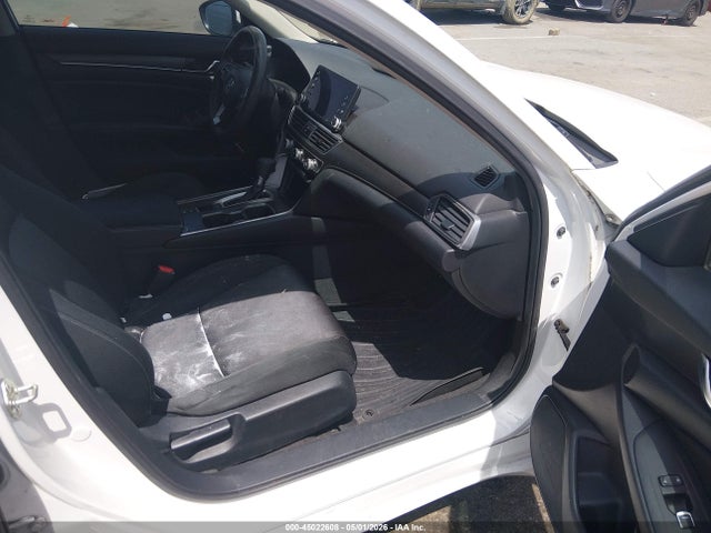 Продажа на аукционе авто 2018 Honda Accord Lx, vin: 1HGCV1F16JA032002, номер лота: 45022608