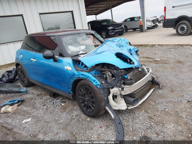Продажа на аукционе авто 2015 Mini Hardtop Cooper S, vin: WMWXP7C55F2A41117, номер лота: 45022618