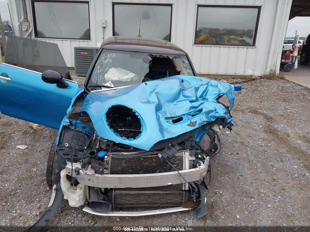 Продажа на аукционе авто 2015 Mini Hardtop Cooper S, vin: WMWXP7C55F2A41117, номер лота: 45022618