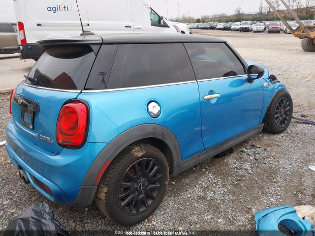 Продажа на аукционе авто 2015 Mini Hardtop Cooper S, vin: WMWXP7C55F2A41117, номер лота: 45022618