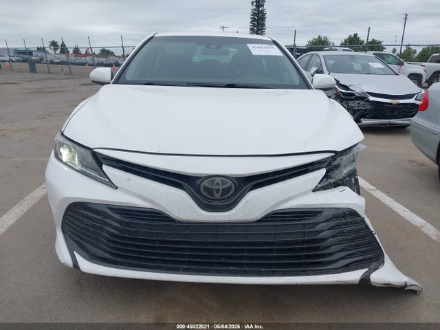 Aukcja sprzedaży 2018 Toyota Camry Le, vin: 4T1B11HKXJU581661, numer aukcji: 45022621