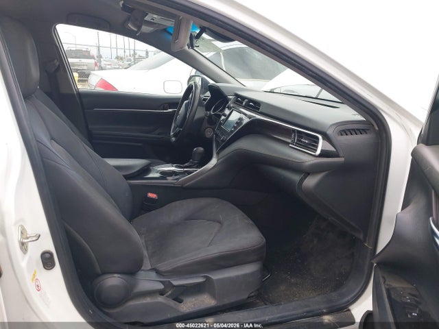 Aukcja sprzedaży 2018 Toyota Camry Le, vin: 4T1B11HKXJU581661, numer aukcji: 45022621