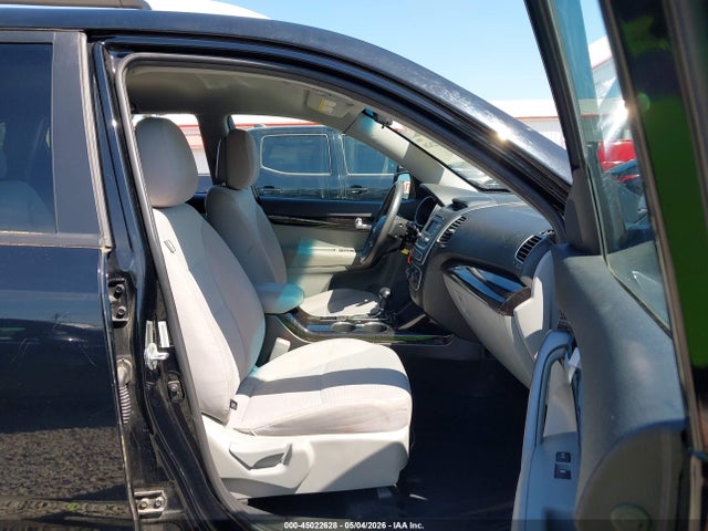 KIA Sorento Lx V6 2015 5XYKTDA74FG601109 Image 19