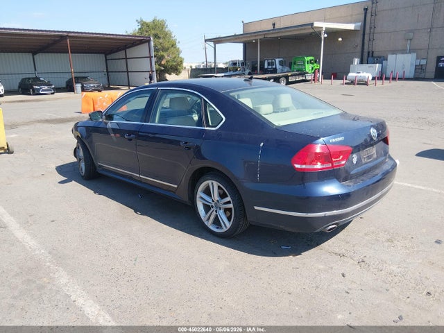 1VWBV7A37FC057117 Volkswagen Passat 2.0l Tdi Se