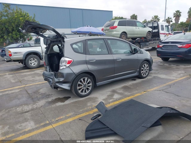 45022641 :رقم المزاد ، JHMGE8H56DC038253 vin ، 2013 Honda Fit Sport مزاد بيع