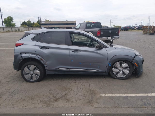 KM8K53AG3MU122238 Hyundai Kona Electric Ultimate