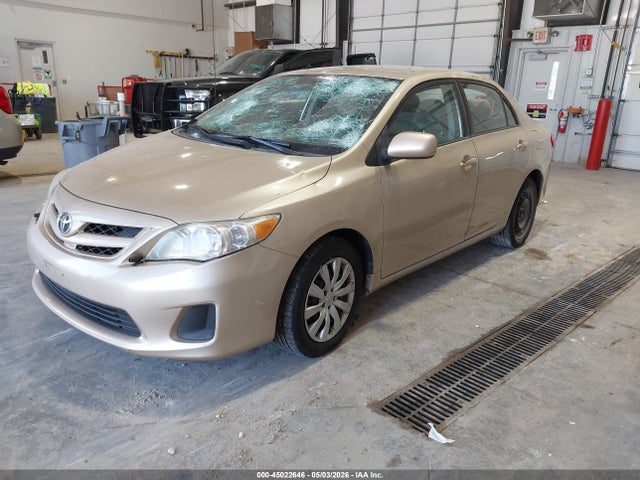 45022646 :رقم المزاد ، 5YFBU4EE7CP031491 vin ، 2012 Toyota Corolla Le مزاد بيع