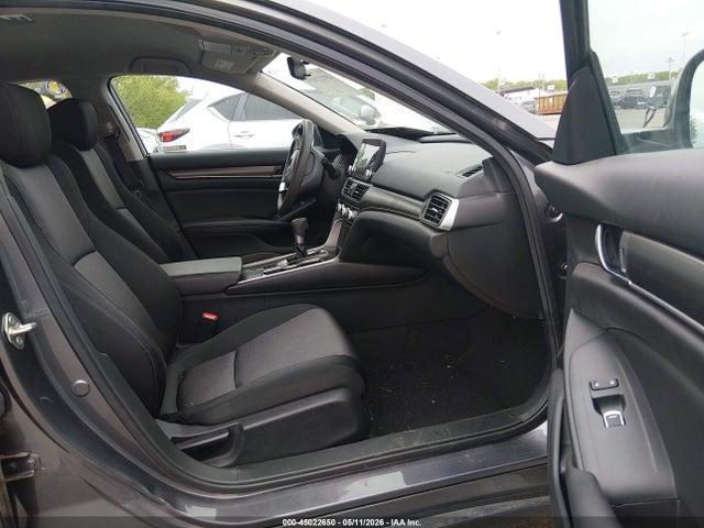 45022650 :رقم المزاد ، 1HGCV1F18KA120874 vin ، 2019 Honda Accord Lx مزاد بيع