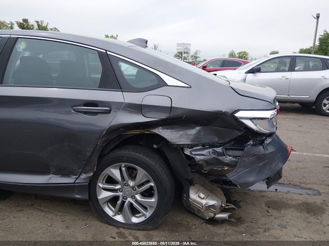 45022650 :رقم المزاد ، 1HGCV1F18KA120874 vin ، 2019 Honda Accord Lx مزاد بيع