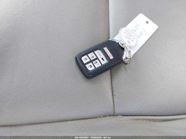 45022657 :رقم المزاد ، 5FNRL5H63FB085768 vin ، 2015 Honda Odyssey Ex-l مزاد بيع