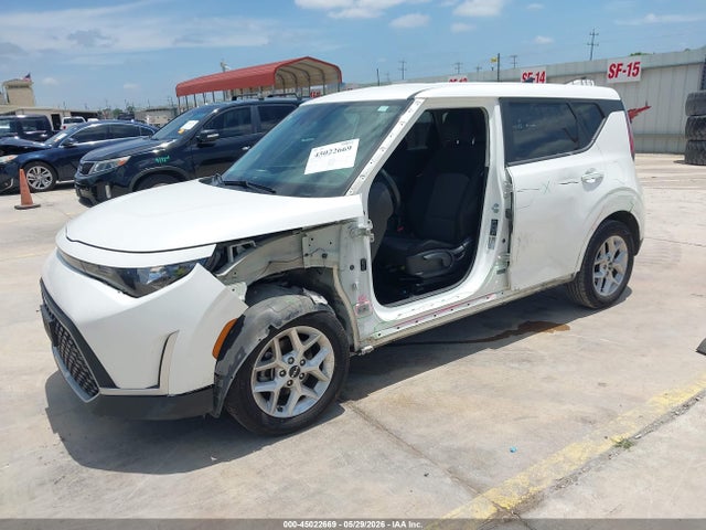 2023 Kia Soul Lx მანქანა იყიდება აუქციონზე, vin: KNDJ23AU1P7892679, აუქციონის ნომერი: 45022669