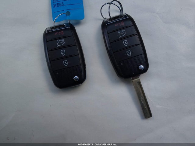 45022673 :رقم المزاد ، 5XYPG4A37KG576479 vin ، 2019 Kia Sorento 2.4l Lx مزاد بيع