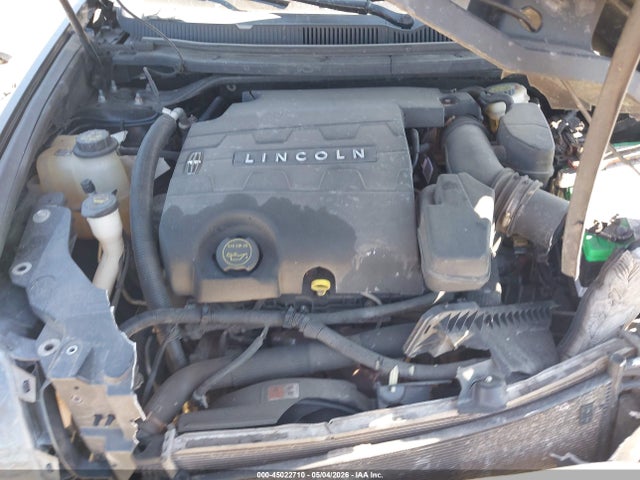 2LMHJ5NK6GBL00898 Lincoln Mkt Livery