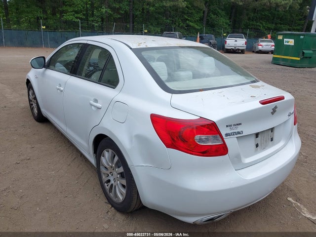 2010 Suzuki Kizashi Se მანქანა იყიდება აუქციონზე, vin: JS2RE9A30A6100898, აუქციონის ნომერი: 45022731