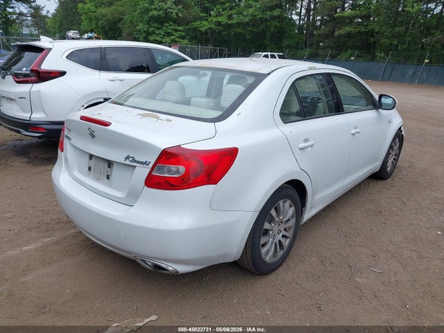 2010 Suzuki Kizashi Se მანქანა იყიდება აუქციონზე, vin: JS2RE9A30A6100898, აუქციონის ნომერი: 45022731