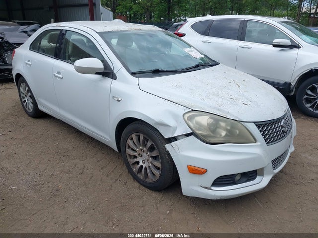 2010 Suzuki Kizashi Se მანქანა იყიდება აუქციონზე, vin: JS2RE9A30A6100898, აუქციონის ნომერი: 45022731