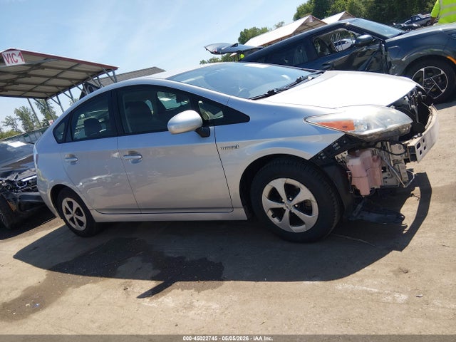 2013 Toyota Prius Two მანქანა იყიდება აუქციონზე, vin: JTDKN3DU2D5656654, აუქციონის ნომერი: 45022745