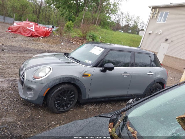 Aukcja sprzedaży 2016 Mini Hardtop Cooper, vin: WMWXU1C5XG2D10977, numer aukcji: 45022748