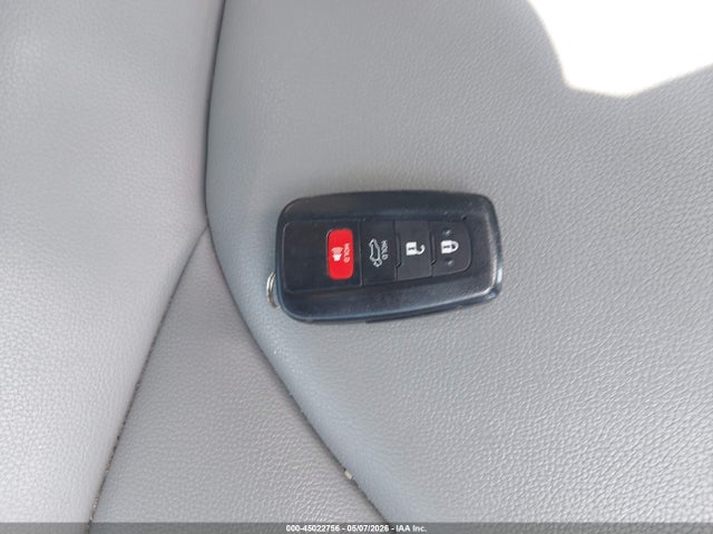 5TDGBRCH8MS064045 Toyota Highlander Hybrid Xle