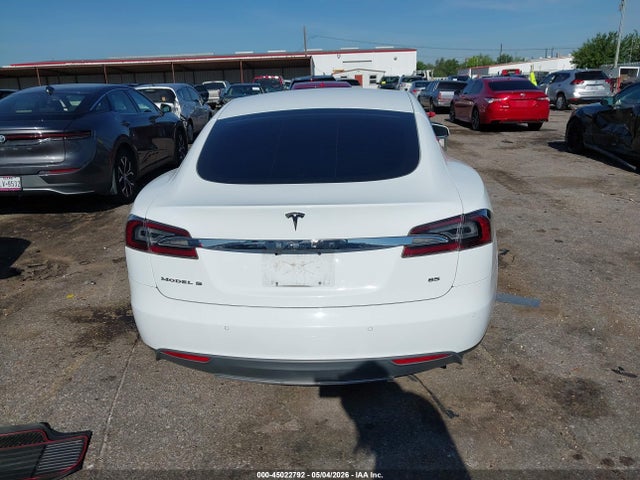 Tesla Model S P85 2014 5YJSA1H14EFP65276 Image 16