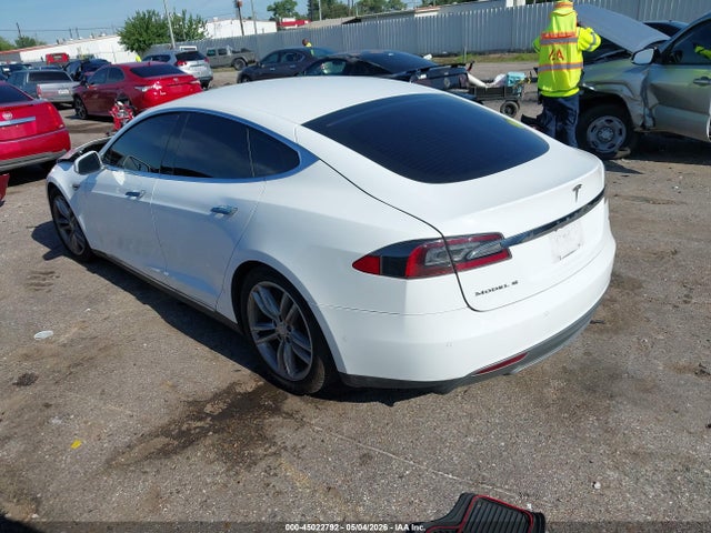 Tesla Model S P85 2014 5YJSA1H14EFP65276 Image 3